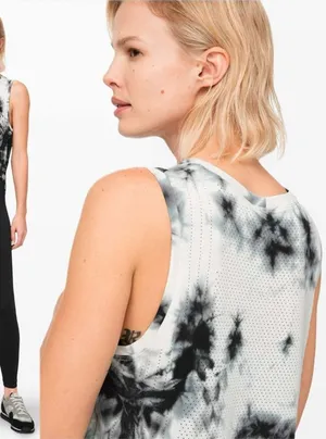 LULULEMON Train to Be Tank in *Shibori - Deep Coal / Deep Coal Sz. Medium thumbnail 1