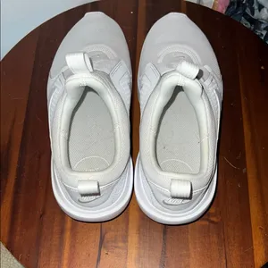 Nike White Slip-On Sneakers thumbnail 3