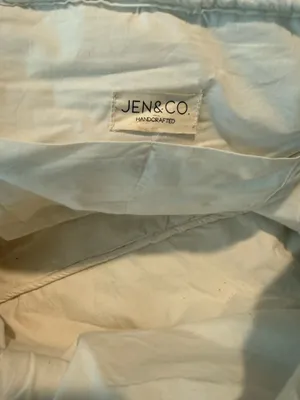 Jen & co Multiple thumbnail 3