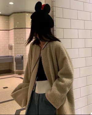 Wool Coat Size M thumbnail 7