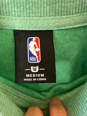 NBA Boston Celtics Green Mock-Neck Sweatshirt for Women thumbnail 3