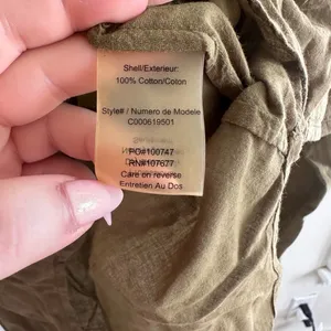 Alice + Olivia Base Olive Green Button Down Shirt Size Medium thumbnail 4