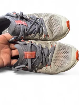 On Running Gray Trainer with Orange Accent Size 6 thumbnail 3