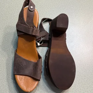 SOFIA MILANO Leather Chunky Heeled Sandals‎ Size 9 B14A Brown thumbnail 8