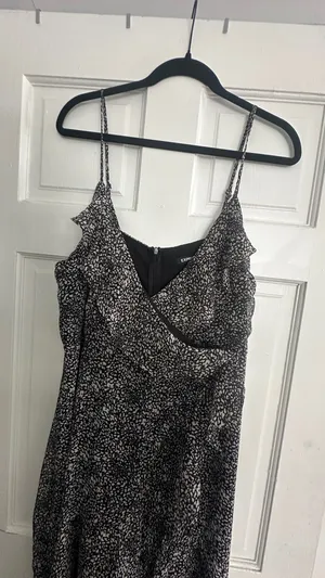 Express Maxi Dress Black White Spotted Dress thumbnail 2