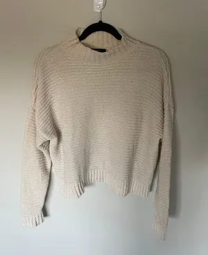 Forever 21 Sweater thumbnail 1