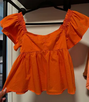 Boutique Top thumbnail 1