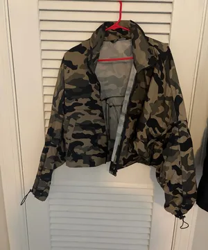 ZARA Cropped Raincoat Packable Hood thumbnail 1