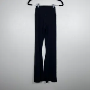 Aerie Offline Real Me‎ Crossover Flare Leggings Black High Waisted Medium thumbnail 2