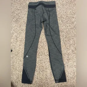 Lululemon Inspire Tight II Grey Black Size 2 thumbnail 5