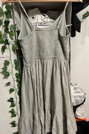 Green dress thumbnail 2