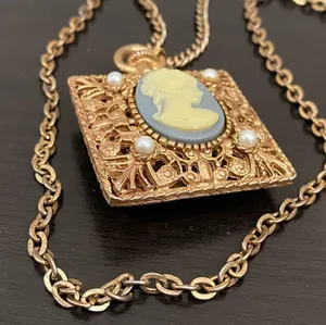 Vintage Unsigned Victorian Lady Cameo Pendant Necklace thumbnail 5