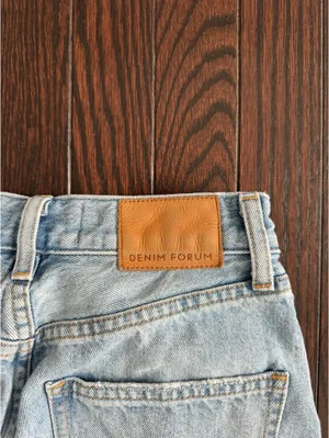 Aritzia Denim Forum Jeans thumbnail 4