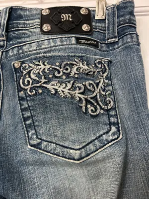 Miss Me Cropped Jeans 29 thumbnail 3
