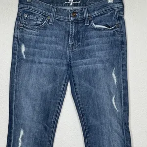 7 For All Mankind Distressed Jeans‎ thumbnail 2