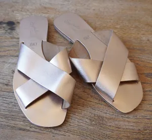 Seychelles Size 9 Ciao Slide Sandal Rose Gold Metallic Leather Casual Minimalist thumbnail 1
