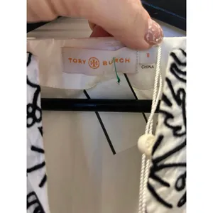 Tory Burch White and Black Embroidered Long Sleeve Top Size thumbnail 4