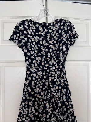 Kiss The Sky Black Floral Daisy Mini Dress thumbnail 2