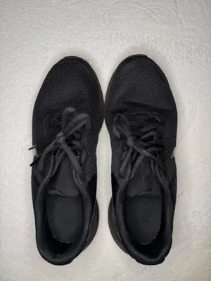 Black Nike Sneakers Women’s thumbnail 3