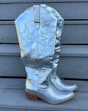 Silver Metallic Cowgirl Boots Cute Country Western Fashion Rave, Festival thumbnail 1