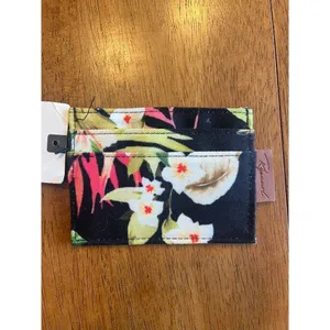 Rip Curl Tropical‎ Floral Card Holder Wallet Black Hawaiian Print Mini Wallet thumbnail 3