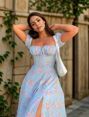 NWOT House of CB TALLULAH Blue Vintage Floral Puff Sleeve Midi Dress. Size XL thumbnail 1