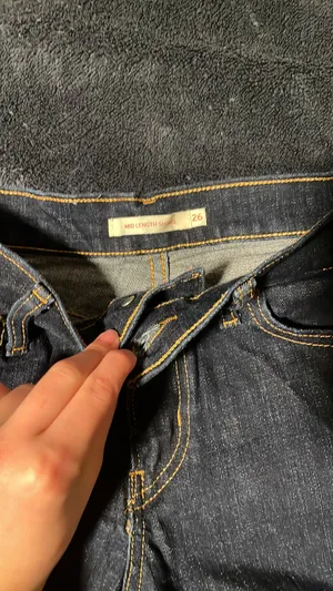 Levi’s Jean Shorts Denim Dark Wash Mid Length thumbnail 3