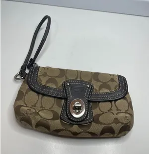 Vintage Coach Legacy Signature Canvas Turn Lock Wristlet Khaki/Black thumbnail 1