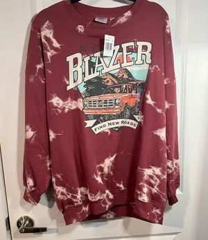 General Motors NWT Chevy Blazer Sweatshirt Official Licensed Chevrolet Vintage Truck 4x4 thumbnail 7