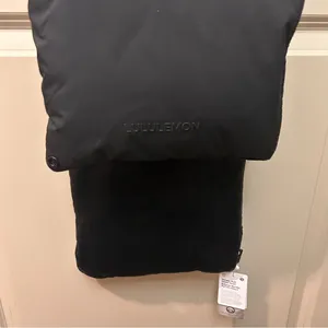 NWT Lululemon Black Velour Wunder Puff Scarf with Button Close and Pockets thumbnail 3