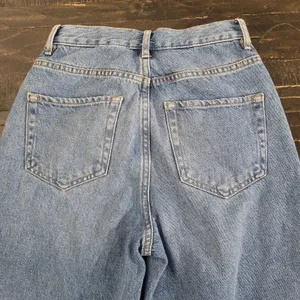 PacSun Women's High-Rise Straight Leg Raw Hem Jeans Blue Size 24 thumbnail 2