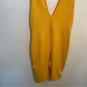 PrettyLittleThing Women's Size 8 Ribbed Tank Top Unitard‎ Yellow V-Neck V-Back thumbnail 11