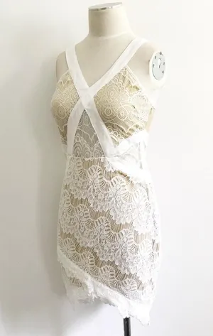 Lace White Formal Dress thumbnail 2