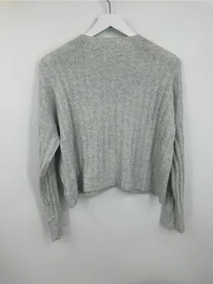 American Eagle Gray Cropped Lightweight Sweater Size Small thumbnail 7