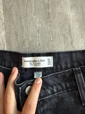 Abercrombie 90s Straight Ultra High-Rise thumbnail 4
