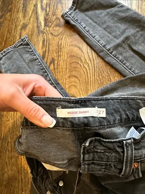Levi's Wedgie Skinny Jeans - Charcoal Black thumbnail 8