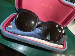 Gucci Sunglasses Women’s thumbnail 6