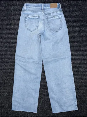 Buckle Black Fit No 23 Cropped Wide Leg Jeans Sz 24 x 27 Light Wash BBX1004A thumbnail 2