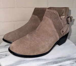 Vince Camuto boots brown Taupe Suede Ankle Booties Buckle 8.5 leather thumbnail 1