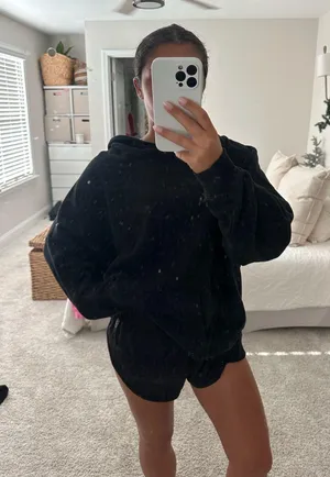 Hollister hoodie thumbnail 2