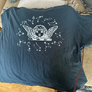 Pacsun Black angel graphic tee thumbnail 1