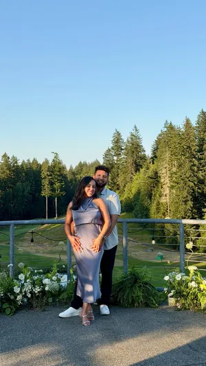 Pretty Garden Dress Satin thumbnail 5