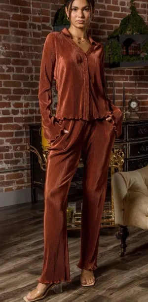 Gilli Cinnamon Satin Plisse Lettuce Hem Blouse & Flare Pant Set 2X NWT thumbnail 1