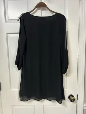 Lulu's Black Chiffon V-Neck Cold-Shoulder Tunic thumbnail 4
