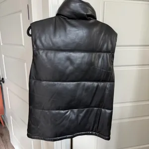 Abercrombie & Fitch Vegan Leather Puffer Vest thumbnail 3