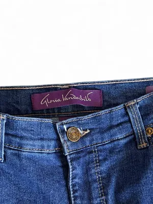     Gloria Vanderbilt Amanda Jeans | Size 8 thumbnail 2
