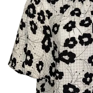ANTHROPOLOGIE THML White & Cream With Black Floral Puff Sleeve Textured Top‎ S thumbnail 4