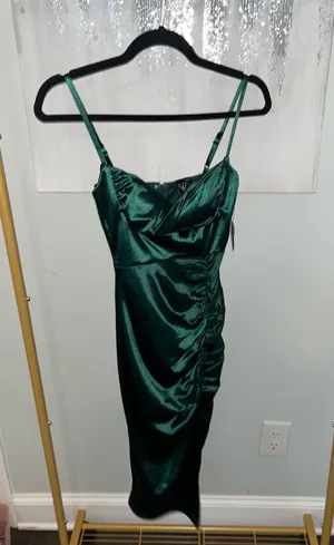 Windsor Green Midi Dress thumbnail 4