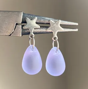 Handmade teardrop Czech glass simple star earrings💫💜 thumbnail 3