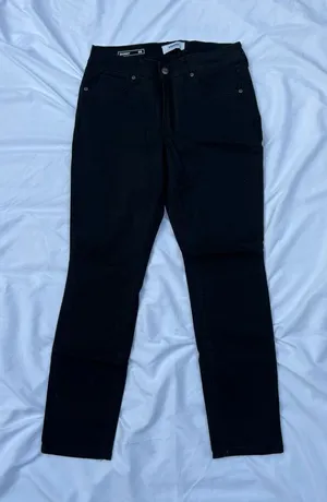 Sonoma Black Woman’s Skinny Pants Size 8S thumbnail 1